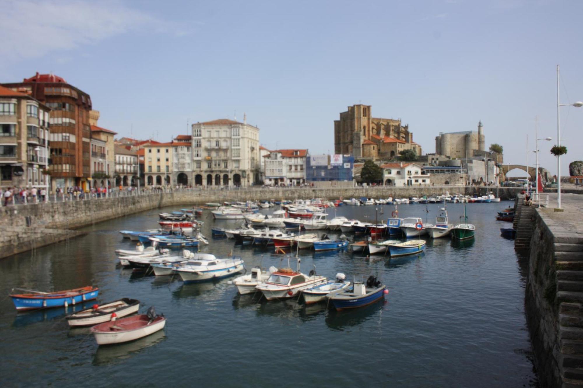 Apartamento Sea Views In The Heart Of The Old Town Castro Urdiales Exterior foto